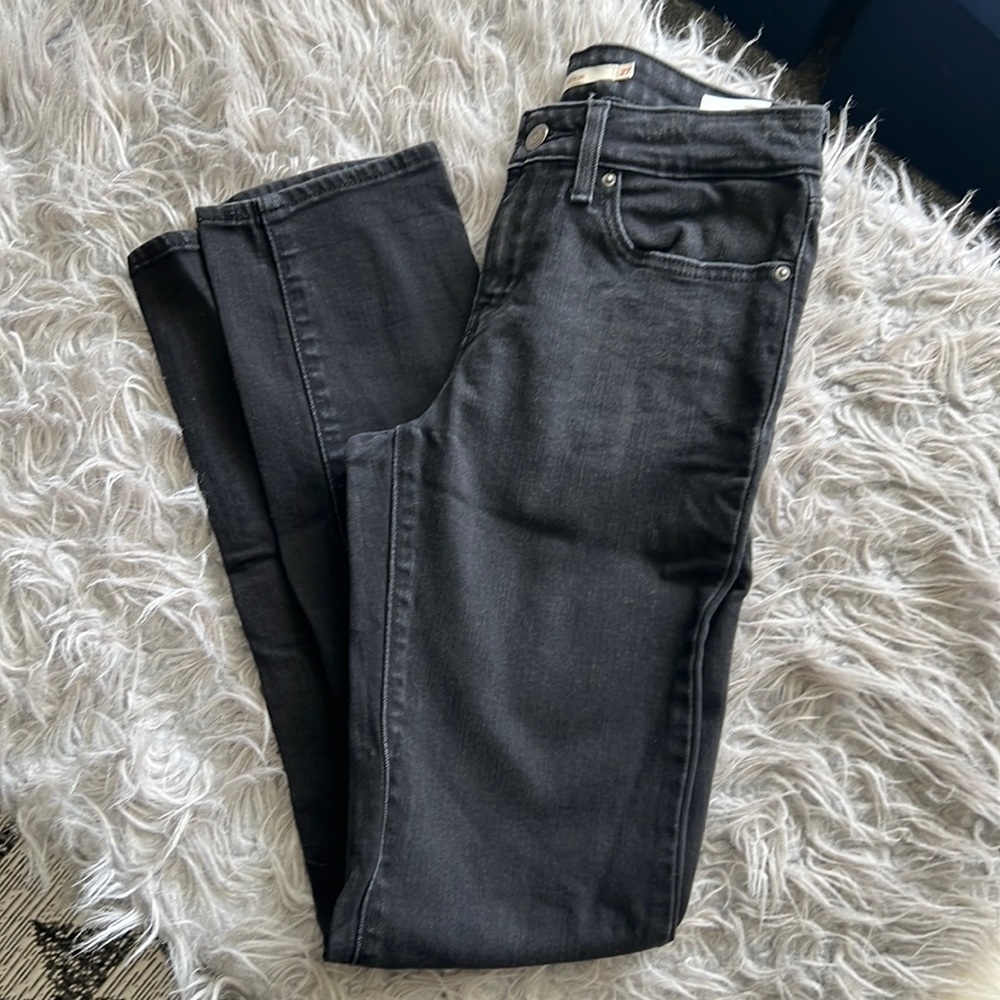 Levi’s 712